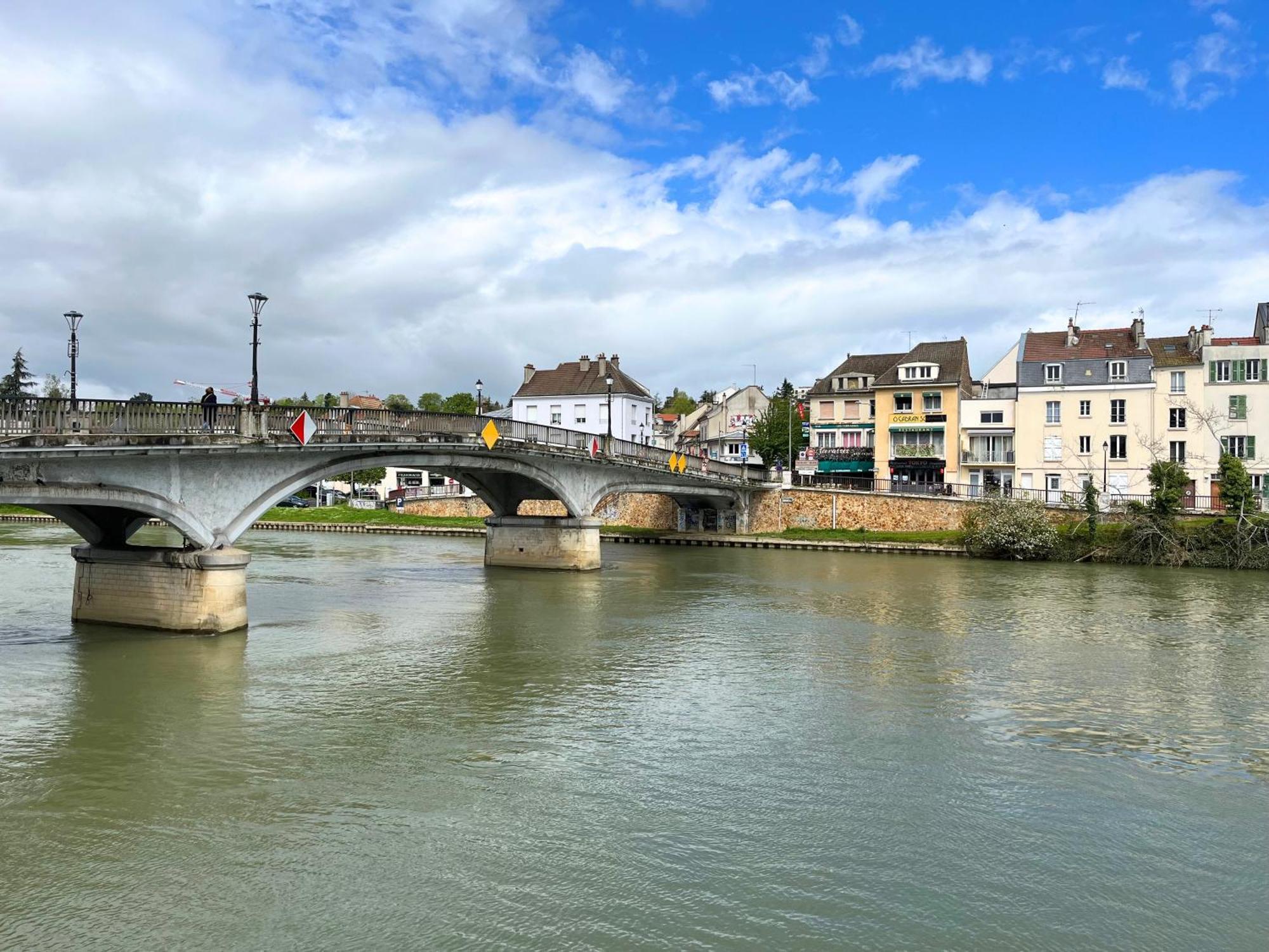 Sweethost - L'Amazone - T2 Proche Gare & Disneyland Lagny-sur-Marne Екстер'єр фото