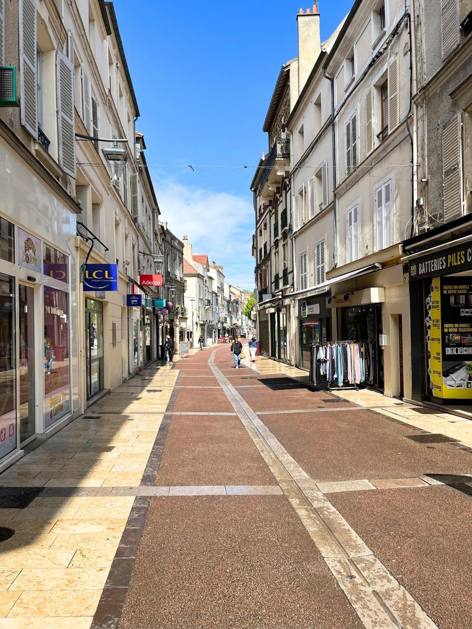Sweethost - L'Amazone - T2 Proche Gare & Disneyland Lagny-sur-Marne Екстер'єр фото